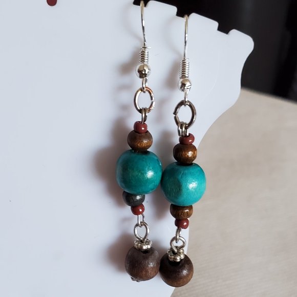2" Wood Bead Dangle Silver Tone Hook Earrings NWT - Picture 1 of 3